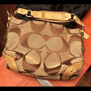 Coach purse beige with leather straps